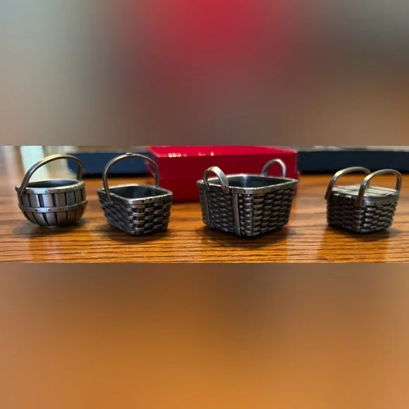 Lot of 4 Peterboro Basket Co. miniature pewter baskets. - Picture 1 of 5